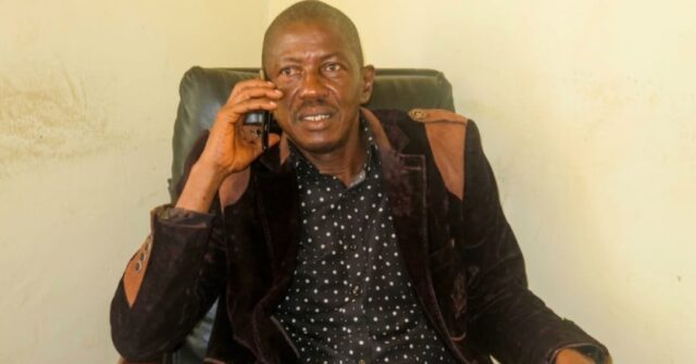 Independent Observer Newspaper editor receive award